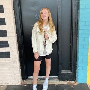 Meet your Posher, Taylor